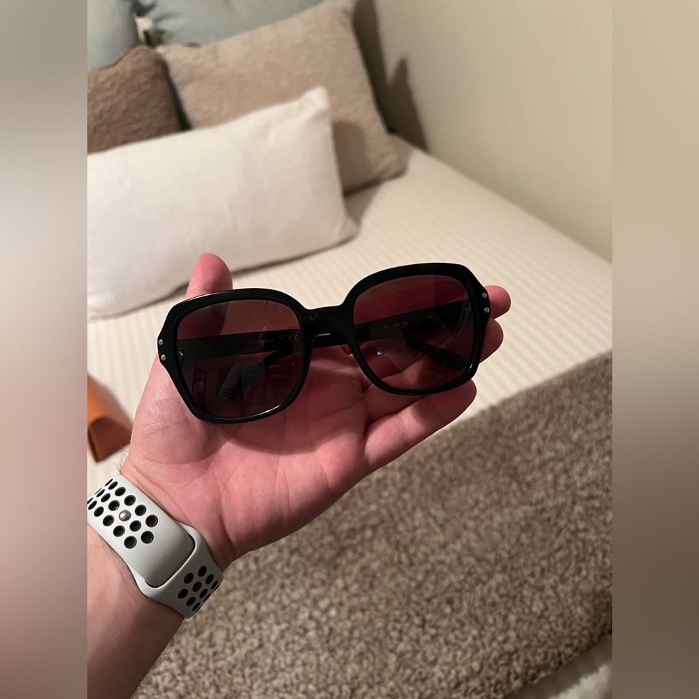 Excellent Used Condition | Tory Burch Women’s Sunglasses - Picture 1 of 10